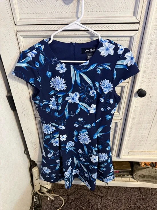 Jessica Howard Navy Floral Cap-Sleeve Fit-and-Flare Dress - Picture 2 of 4